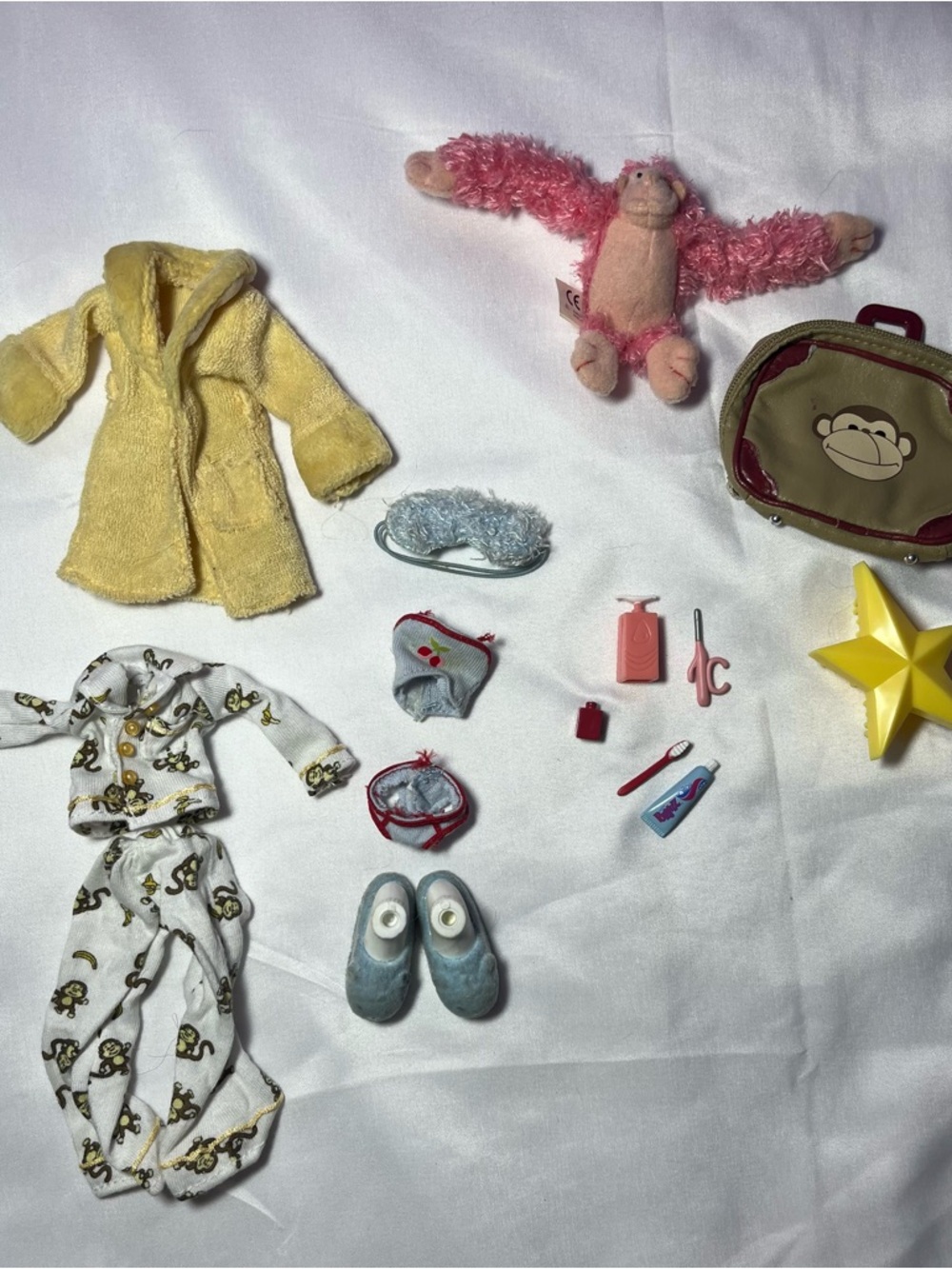 Vintage Bratz Meygan Slumber Party Pajama Set Robe Shoes Accessories Lot
